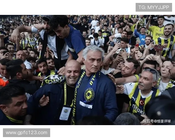 穆里尼奥回忆罗马美景与球迷热情